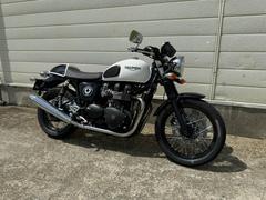 ＴＲＩＵＭＰＨ　スラクストン