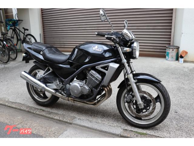 Kawasaki バリオス250 - オートバイ車体