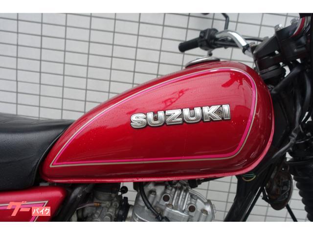 スズキ GN125H 空冷単気筒4サイクルエンジン 赤 ノーマル