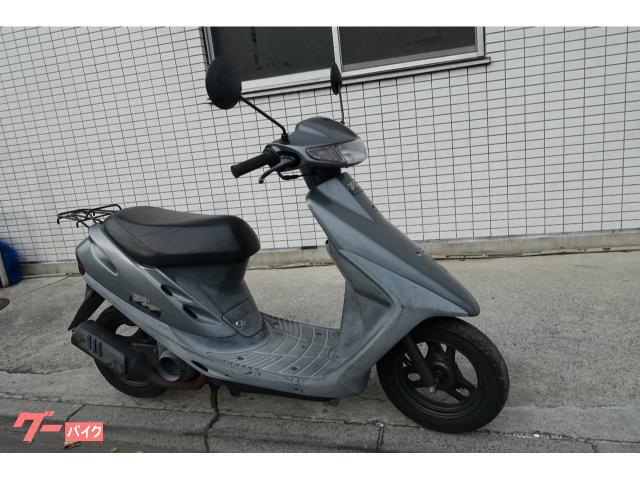 スーパーＤｉｏ　ＡＦ２７　２ストエンジン　キャブ車　ノーマル　グレー