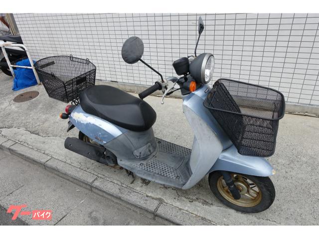 東京都板橋区高島平から　AF34ライブディオ（シルバー）　　最後の２サイクル！シャッターキー無しの3型　整備済みでそのまま乗れます２スト２サイクル　原付き　原チャリ　50cc　スクータ安い　お買い得です 東京都板橋区高島平から AF34ライブディオ（シルバー） 最後の2