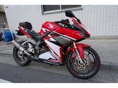 ホンダ　ＣＢＲ２５０ＲＲ　ＭＣ５１　ブラック　水冷ツインエンジン　インジェクション　ストライカーマフラー　リヤシートバック付き　ＥＴＣ