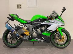 カワサキ　Ｎｉｎｊａ　ＺＸ−６Ｒ　２０１５年モデル　ＢＥＥＴサイレンサー　　ベニーフェイスバックステップ　フェンダーレス　マトリスステダン他