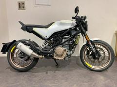 ＨＵＳＱＶＡＲＮＡ　ヴィットピレン４０１　２０１８年モデル　オーストリア仕様　バーエンドミラー