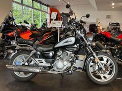 スズキ　ＧＺ１５０　ＧＺ１５０　ノーマル車　ＵＳＢ電源　ブラック　純正バックレスト