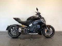 ＤＵＣＡＴＩ　ディアベルＶ４　新車キャンペーン