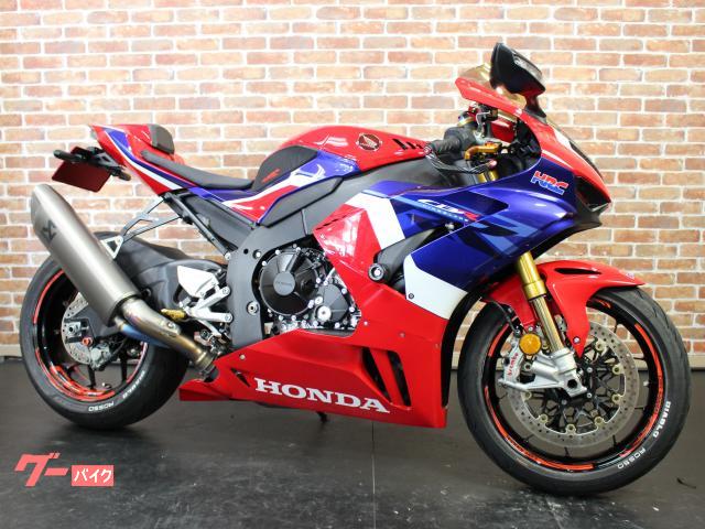 CBR1000RR-R シングルシート グランプリレッド 【公式通販】