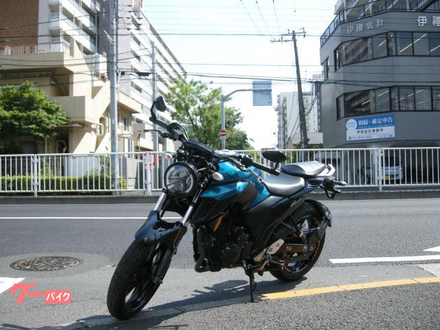 YAMAHA FZ25 丸目カスタム