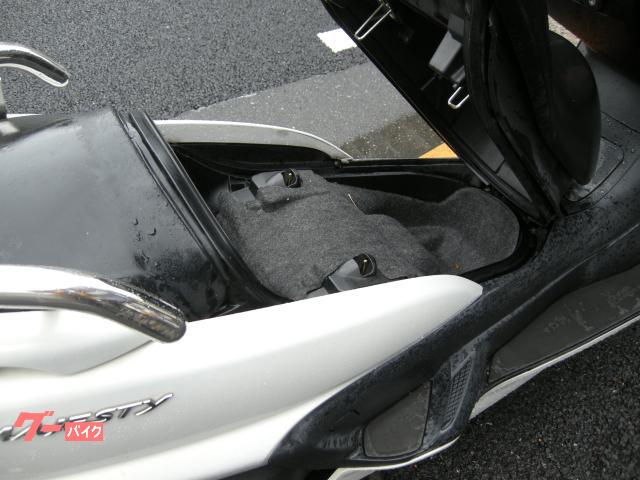 ヤマハ グランドマジェスティ２５０ ＦＩ ＥＴＣ タンデムバー リアＢＯＸ｜有限会社ＦＲＡＭＥ ＷＯＲＫ｜新車・中古バイクなら【グーバイク】