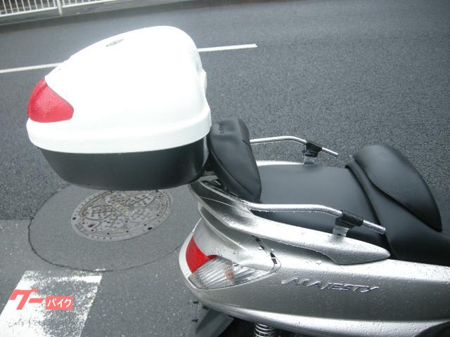 グランドマジェスティ250 SG15j 純正シート、バックレスト グランドマジェスティ250 SG15j 純正シート、バックレスト 2025年最新