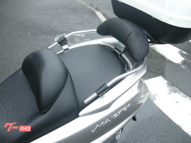 グランドマジェスティ250 SG15j 純正シート、バックレスト ヤマハ