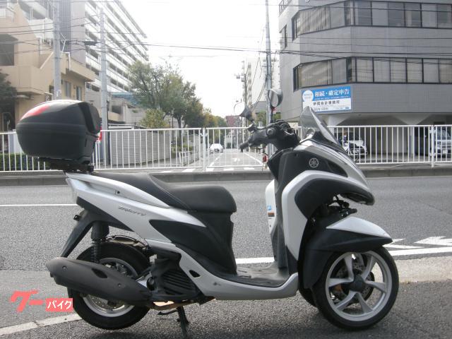 トリシティ１２５　ＳＥ８２Ｊ　ＦＩ　グリップヒーター　リアＢＯＸ