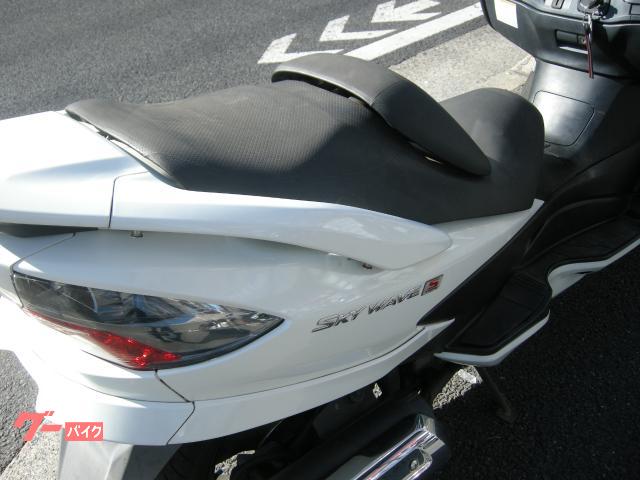 【値下げしました】個人出品　スズキ　スカイウェイブ　250　TYPE S 白 CJ46A ビッグスクーター スズキ スカイウェイブ250タイプS バイク購入ガイド ビッグスクーター