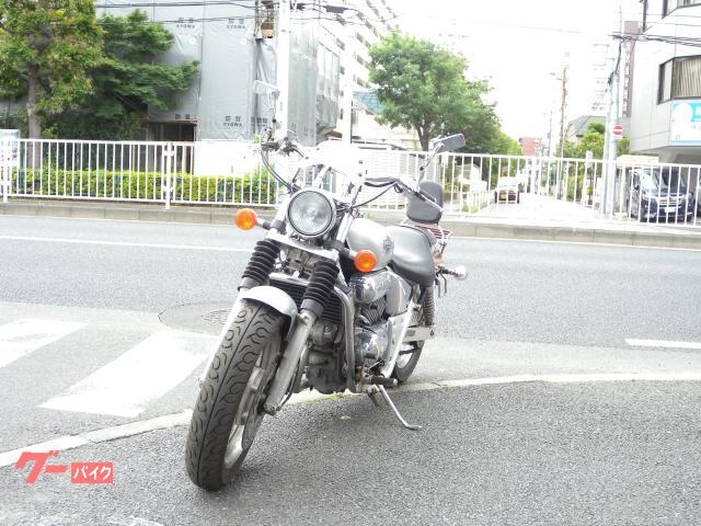 ホンダ V－TWIN MAGNA カスタムハンドル バッグレスト