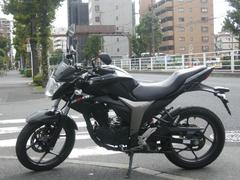 スズキ　ＧＩＸＸＥＲ　１５０　ＦＩ　ＮＧ４ＢＧ　　ブラック