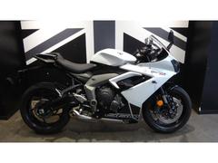 ＴＲＩＵＭＰＨ　デイトナ６６０