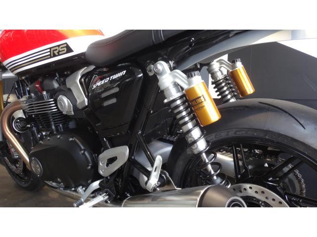 スピードツイン1200RS