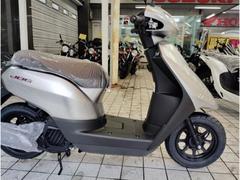 ヤマハ　ＪＯＧ　国内モデル新車　デジタルシルバーメタリック