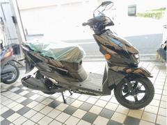 スズキ　アヴェニス１２５　２０２６年国内モデル新車　グラススパークルブラック