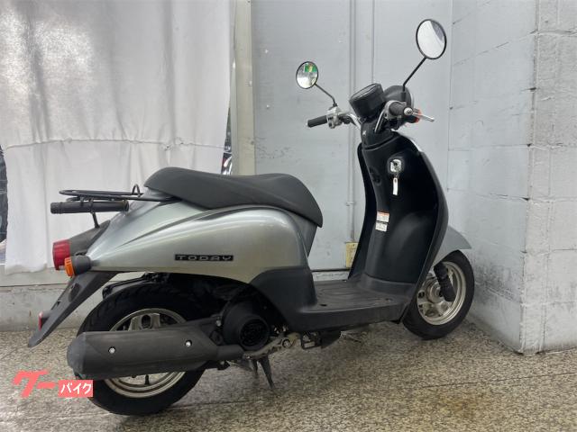 ホンダ トゥデイ AF67 シルバー リアボックス付き ホンダ トゥデイ AF67 2007年式 リアボックス