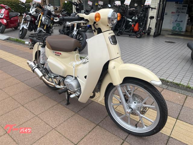 スーパーカブ１１０　ＪＡ５９型・センターキャリア・アクセサリーバー・ビームスマフラー・ＹＳＳリヤショック装備