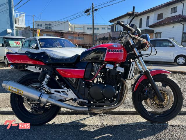 ＧＳＸ４００インパルス　外装カスタムペイント　ダンシート張替え　キャブレターＯ／Ｈ　バッテリー新品　リアタイヤ新品　アーシング済赤