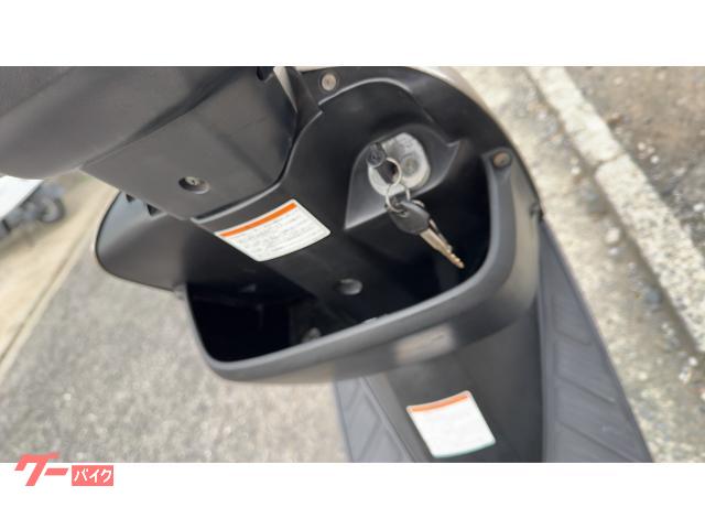 スズキ アドレスV100前期型 バッテリー新品 プラグエアクリ新品