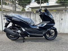 ホンダ　ＰＣＸ１６０　旧モデル新車　ポセイドンブラックメタリック