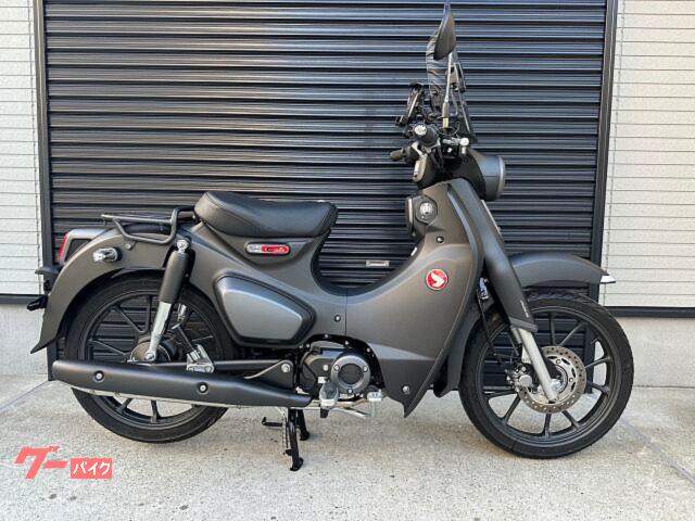スーパーカブＣ１２５　ワンオーナー　グリップヒーター　ウインドスクリーン　シート加工　ワイヤレス充電スマホホルダー