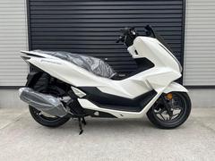 ホンダ　ＰＣＸ１６０　ＡＢＳ　スマートキー　パールスノーフレークホワイト