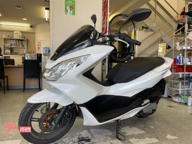 ホンダ ＰＣＸ　ホワイト　ＪＦ５６型　２０１５年モデルの画像（神奈川県
