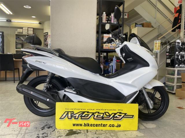 ホンダ ＰＣＸ ＪＦ２８ ホワイト バックレスト付き｜バイクセンター 横浜｜新車・中古バイクなら【グーバイク】