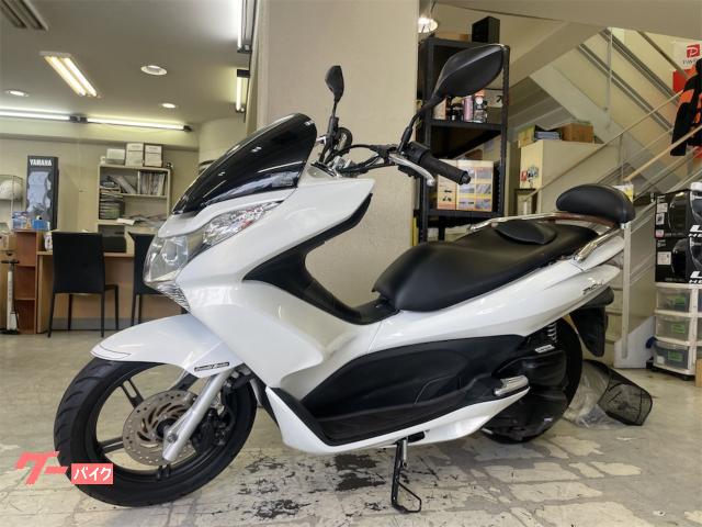 ホンダ ＰＣＸ ＪＦ２８ ホワイト バックレスト付き｜バイクセンター 横浜｜新車・中古バイクなら【グーバイク】