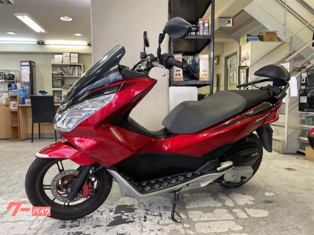 ホンダ PCX JF56型 赤黒 社外ステップボード バックレスト付き 