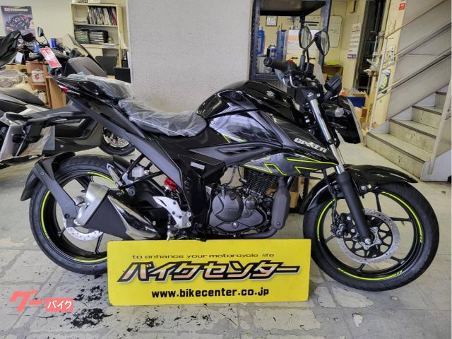 ＧＩＸＸＥＲ　１５０　グラススパークルブラック　２０２５