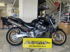 ホンダ　ＨＯＲＮＥＴ　ＭＣ３１型　ブラック　ゴールドホイール　２００６年モデル　エンジンガード付き