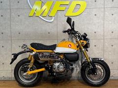 ホンダ　モンキー１２５　社外レバー　社外ミラー　ヘルメットホルダー　スマホホルダー