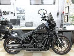 ＨＡＲＬＥＹ−ＤＡＶＩＤＳＯＮ　ＦＸＬＲＳ　ソフテイル　ローライダーＳフルカスタム　ジキル＆ハイドマフラー　サドルマンシート　ケラーマンウインカー