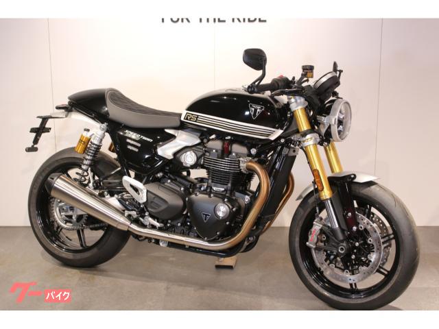 スピードツイン１２００ＲＳ　ＬＯＷハンドル・カフェレーサーシート仕様