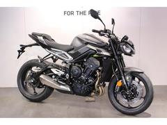 ＴＲＩＵＭＰＨ　ストリートトリプルＲ　登録済未使用車