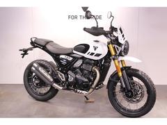 ＴＲＩＵＭＰＨ　スクランブラー４００ＸＣ