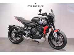 ＴＲＩＵＭＰＨ　トライデント６６０　ＣＲ−１・クイックシフター・グリップヒーター付