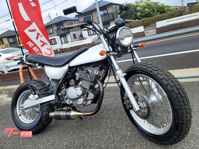 スズキ バンバン２００ 砲弾カーボンマフラー／フェンダーレス