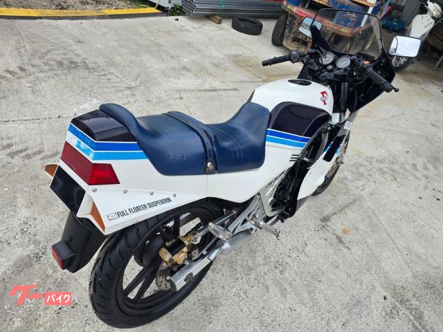 スズキ RG250ガンマ 最初期型/純正塗装/レーシングチャンバー スズキ RG250ガンマ 最初期型/純正塗装/レーシングチャンバー