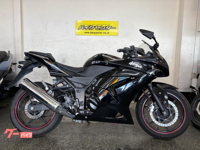 Ｎｉｎｊａ　２５０Ｒ　２００８年モデル　エボニーカラー　グリップヒーター　シガーソケット　カスタムミラー　インジェクション