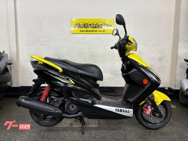 シグナスＸ　ＳＲ　　２０１５年モデル　ブラックメタリック　ヘッドライトＬＥＤ　インジェクション　ノーマル　ヘルメットロック付き