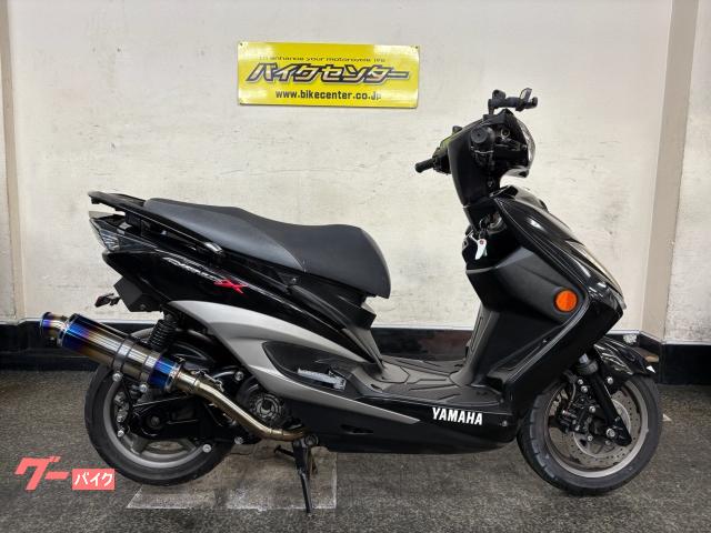 シグナスＸ　ＳＲ　２０１３年モデル　ブラックメタリック　ＫＯＳＯケースカバー　フェンダーレス　カスタムマフラー　インジェクション