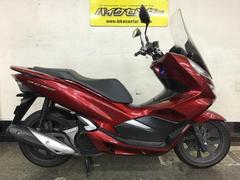 ホンダ　ＰＣＸ１５０ー３　２０１８年モデル　キャンディラスターレッド　純正ロングスクリーン　インジェクション　ノーマル　ヘッドライトＬＥＤ