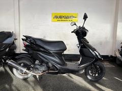 スズキ　アドレスＶ１２５Ｓ　２０１０年モデル　グラススパークルブラック　ロンホイ　カスタムマフラー・エアクリーナー　グリップヒーター