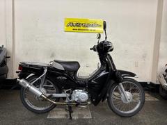 ホンダ　スーパーカブ１１０　２０１２年モデル　パールプロキオンブラック　ＯＵＴＥＸマフラー　センターキャリア装備